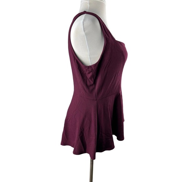 Torrid Ponte Knit Peplum Sleeveless Keyhole Back Plum Stretch Plus Size 1 1X - Picture 4 of 7
